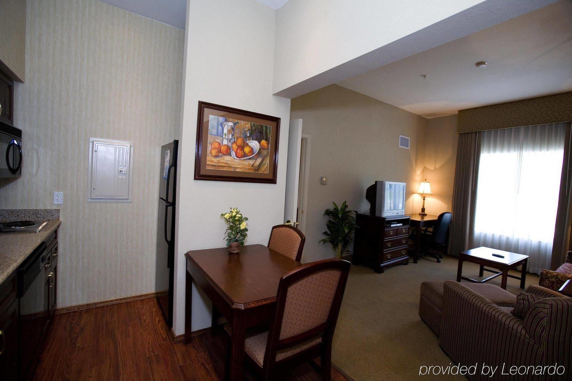 Homewood Suites By Hilton Ковингтон Номер фото