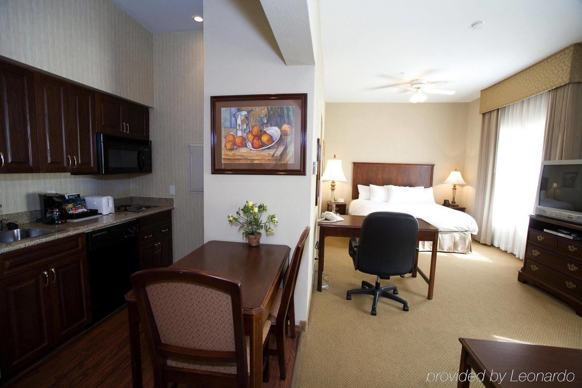 Homewood Suites By Hilton Ковингтон Номер фото